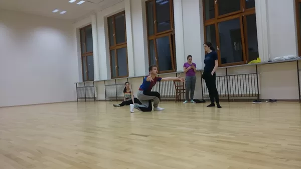 Michal předvádí své techniky do show